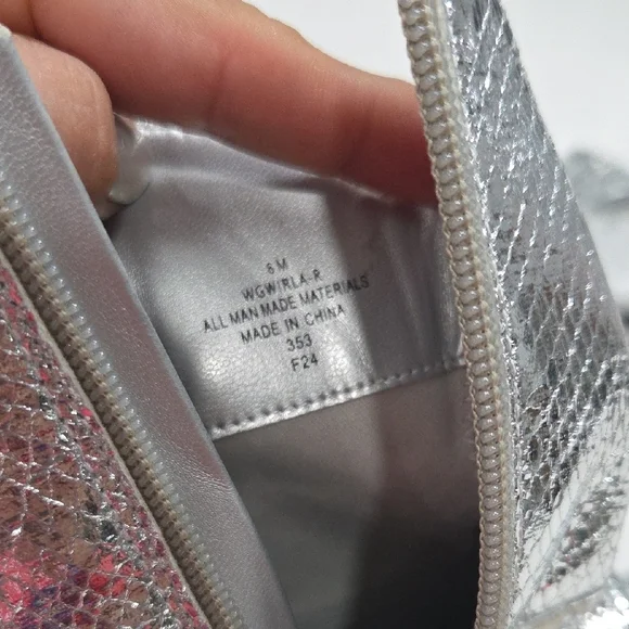 GUESS Silver Ankle Boots, Sz 6 Gentle Used - Picture 5 of 9